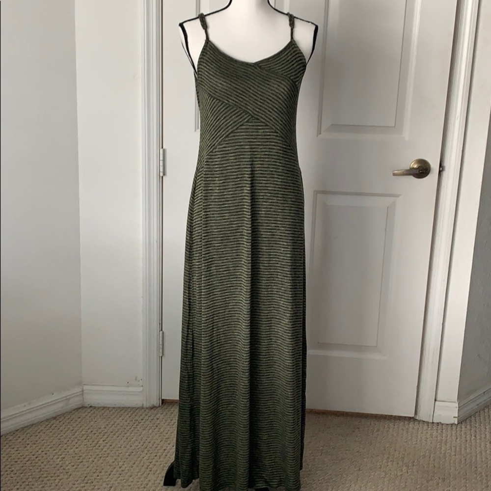 👗✨ Green Striped Maxi Dress - Size M